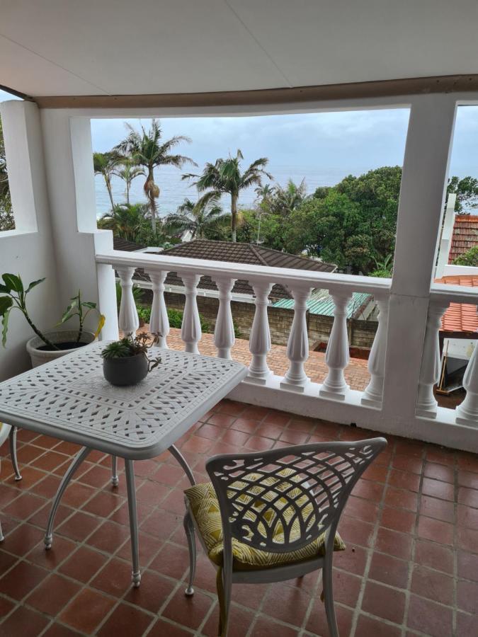 Indaba Manor On 413 Owen Ellis Dr Hotell Port Edward Exteriör bild