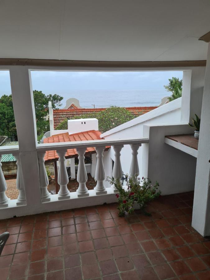 Indaba Manor On 413 Owen Ellis Dr Hotell Port Edward Exteriör bild